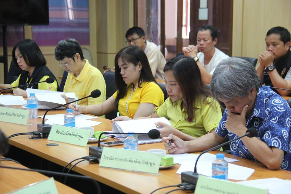 จังหวัดลำพูนประชุมติดตามสถานการณ์ การป้องกันและลดอุบัติเหตุช่วงเทศกาลสงกรานต์ 2562 ซึ่งสถิติการเกิดอุบัติเหตุในพื้นที่จังหวัดลำพูน จนถึงวันที่ 14 เมษายน 2562 มีอุบัติเหตุเกิดขึ้น 31 ครั้ง ผู้บาดเจ็บ 33 คน มีผู้เสียชีวิต 1 คน