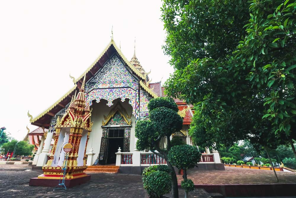Phra Buddhabart Tak Pha寺庙