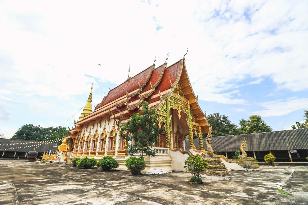 Phra that duang deaw寺庙